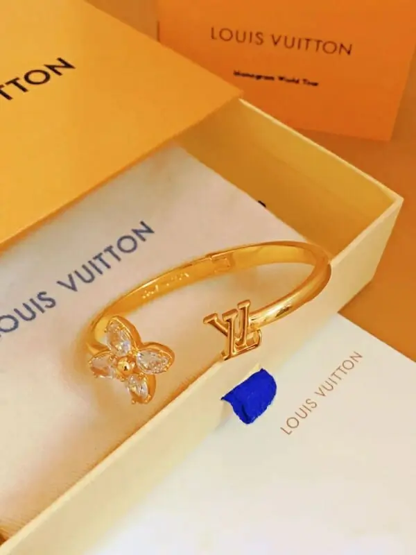 louis vuitton lv bracelets s_12517121